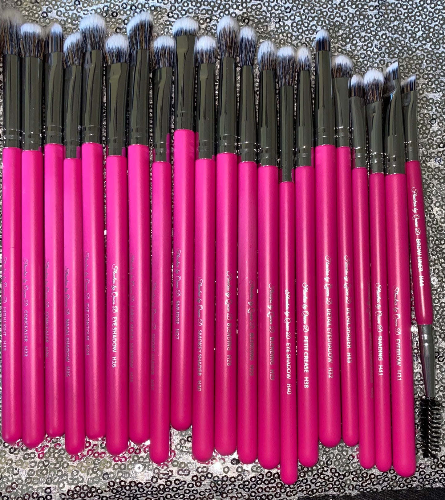 The Flawless Effect Makeup Brush Set