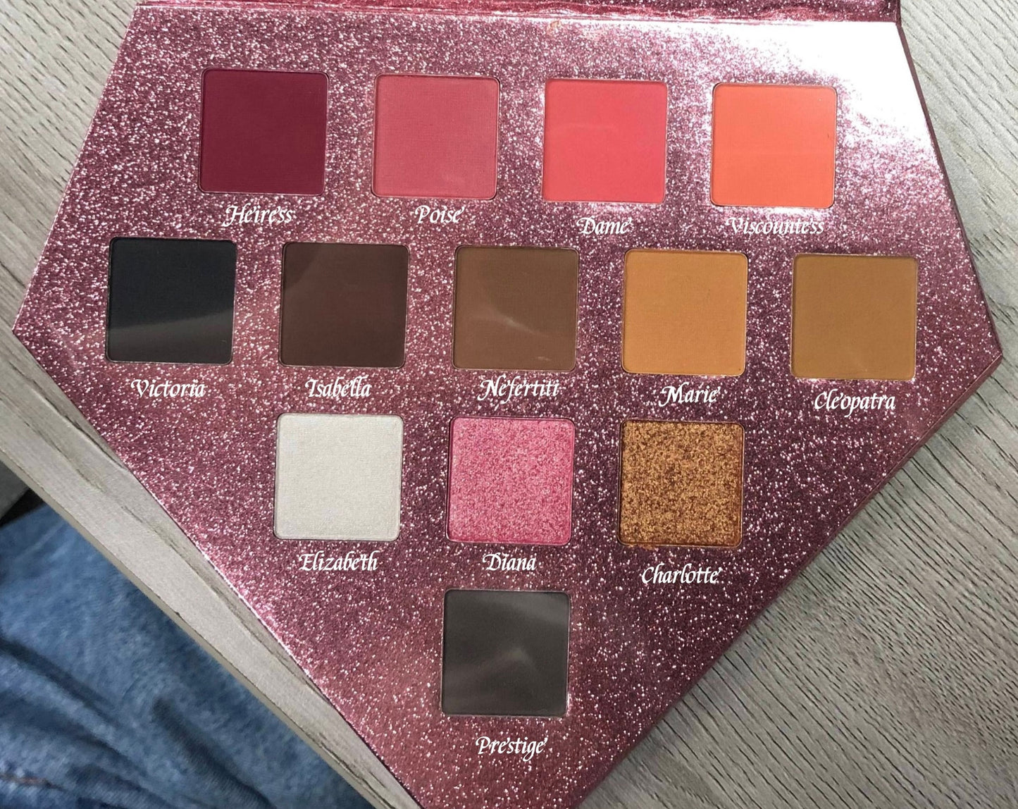 Queendom Eyeshadow Palette